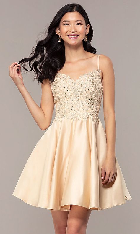 Damas Outfits Quinceanera, Gold Dama Dresses, Damas Dresses For Quince, Dama Dresses For Quince, Quinceanera Dama Dresses, Couture Evening Gowns, Gold Dress Short, Mitzvah Dresses, Satin Party Dress