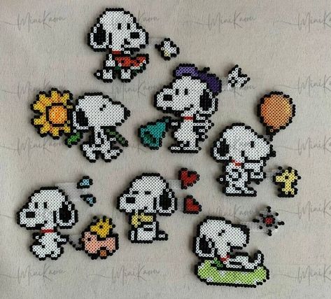 Beginner Perler Bead Patterns, Snoopy Melty Beads, Snoopy Fuse Beads, 8 Bit Perler Bead Patterns, 29 By 29 Perler Beads, Hama Bead Crafts, Perler Beads Cartoons, Crafts With Perler Beads, Fuze Beads Patterns