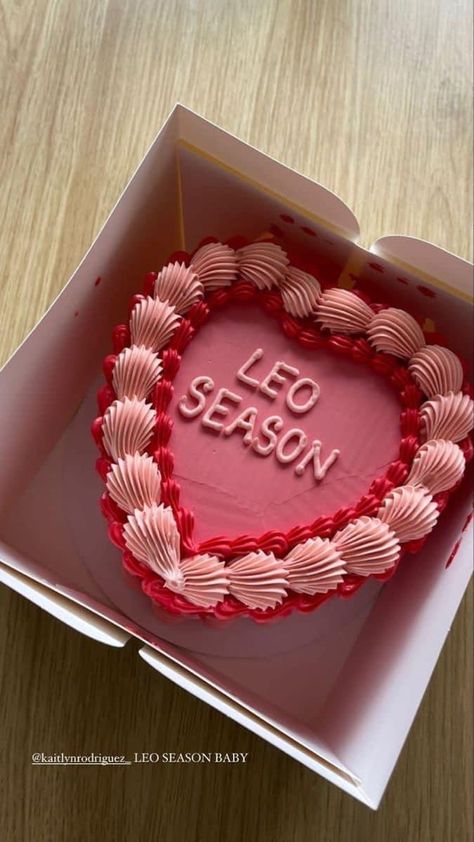 heart shaped birthday cake with leo season written on top 2 Layer Heart Shaped Cake, 20th Birthday Cake Heart, Leo Bday Cake, Leo Birthday Cake Aesthetic, Valentines Day Cake Aesthetic, Leo Season Cake, Birthday Cake Leo, Horoscope Cake, Heart Cake Aesthetic