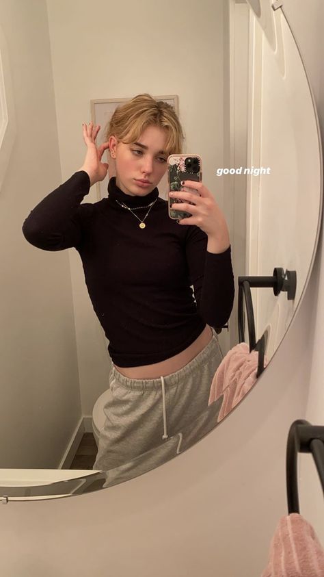 #comfyoutfits #sweatpants #turtleneck #instagramstories #instastory #instastories Turtleneck And Sweatpants, Insta Story, Comfy Outfits, Instagram Story, Leather Skirt, Turtle Neck, Sweatpants, Mirror Selfie, Leather