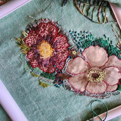 Fleur Woods on Instagram: "Studio moments. Have set aside tomorrow for stitching. Can't wait 🌼" Embroderie Flowers, Fleur Woods Embroidery, Woods Embroidery, Autumn Slow Stitching, Tilly Rose Textile Artist, Embroidery Collage, Raw Edge Applique Flowers, Floral Stitching, Sew Embroidery