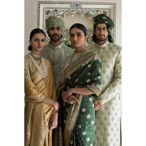 benaras-gharana-udaipur-collection-couture-2017-sabyasachi-2 Sabyasachi Collection, Sabyasachi Mukherjee, Sabyasachi Sarees, Traditional Indian Clothing, Traditional Indian Dress, Desi Clothes, Indian Bridal Wear, Indian Bridal Fashion, Spring Couture