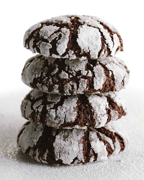 chocolate crackles cookies Vegan Cookies Recipes Healthy, Chocolate Crackle Cookies Recipes, Cookies With Butter, Chocolate Crackle Cookies, Healthy Vegan Cookies, Crackle Cookies, Chocolate Crackles, Crinkle Cookies Recipe, Chocolate Crinkle