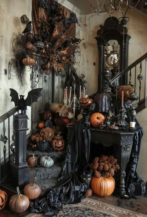 Halloween Decorations Ideas, Homemade Halloween Decorations, Elegant Halloween, Vintage Halloween Decorations, Homemade Halloween, Halloween Displays, Halloween Decorations Indoor, Theme Halloween, Halloween Inspiration