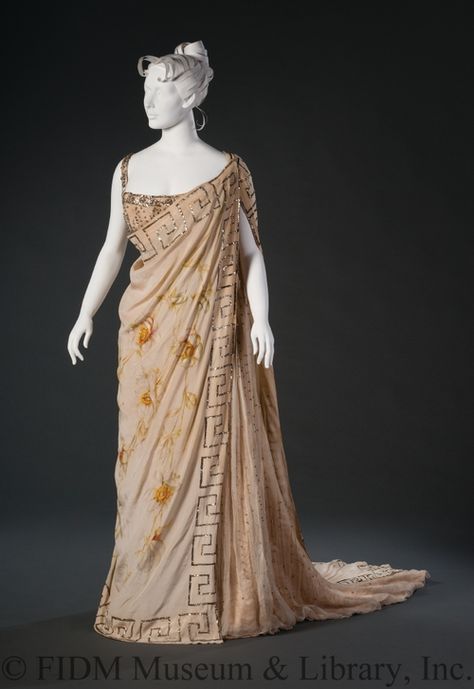 Evening ensemble, 1890’s From the FIDM Museum 1890s Fashion, 19th Century Fashion, Roman Fashion, Period Outfit, Retro Mode, Vintage Gowns, Antique Clothing, Old Fashion, Edwardian Fashion