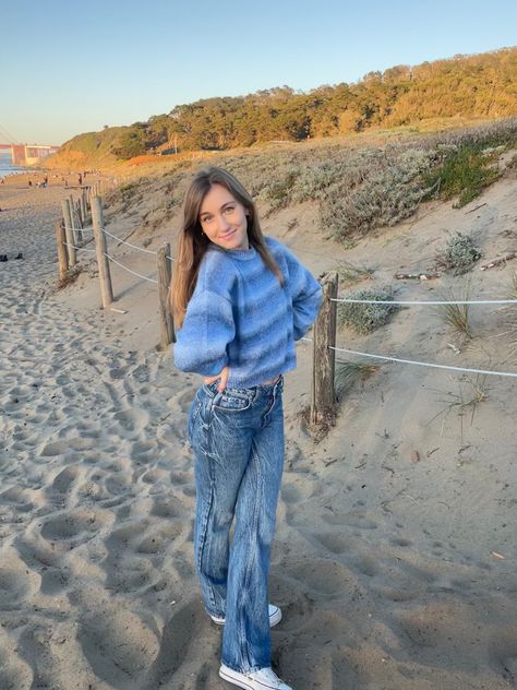 Cozy beach outfit. Blue sweater. Outfit inspo. Beach outfit inspo. Sweater inspo. Cozy outfit inspo. Sweater outfit inspo. Blue Sweater Outfit Aesthetic, Blue Knit Sweater Outfit, Blue Sweater Outfit, Knit Sweater Outfit, Blue Knit Sweater, Chunky Sweater, Blue Sweaters, Outfits Aesthetic, Blue Ocean