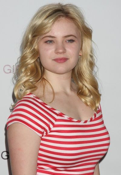 Sierra Mccormick, Best Jeans For Women, Famous Girls, Photography Poses Women, Hollywood Celebrities, Beautiful Smile Women, Hollywood Glamour