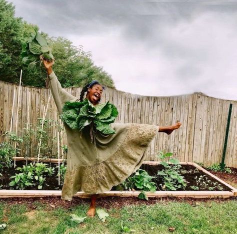 All Things Black Women on Twitter: "Black girls with gardens.… " Plant Vibes, Plant Outdoor, Black G, Farm Lifestyle, Garden Girls, Pink Houses, Plant Mom, Farm Gardens, Farm Life