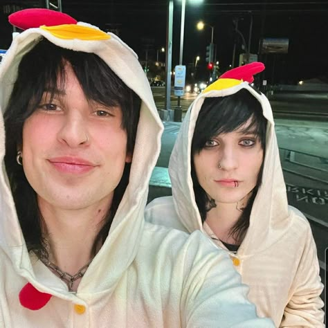 Jake And Johnnie, Hot Emo Guy, Cute Emo Guys, Jake Weber, Jake Webber, Emo Men, Fangirl Problems, Johnnie Guilbert, Emo Guys