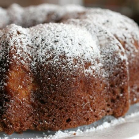 French Canadian Christmas Cake Recipe - (4.7/5) Pork Cake Recipe, Date Nut Cake, Canadian Christmas, Orange Bundt Cake, Nut Cake, Apple Spice Cake, Bundt Pans, Canadian Recipes, Cake Bundt