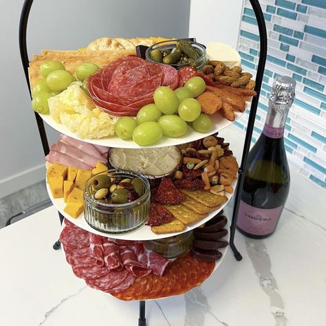 3 Tier Charcuterie Board Ideas, Dressage Table, Friendsgiving Brunch, Platter Boards, Char Board, Party Boards, Tea Party Sandwiches, Platter Board, Buffet Table Decor