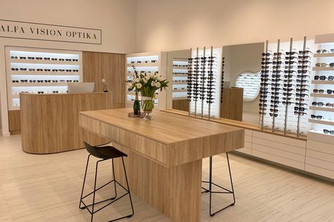 Eyewear Store Design Optical Shop, Ophthalmology Clinic Design, Opticians Store Design, Optical Shop Interior Design, Optometry Office Design, Eyewear Shop Design, Eyewear Retail, Optometrist Office, Retail Shop Design