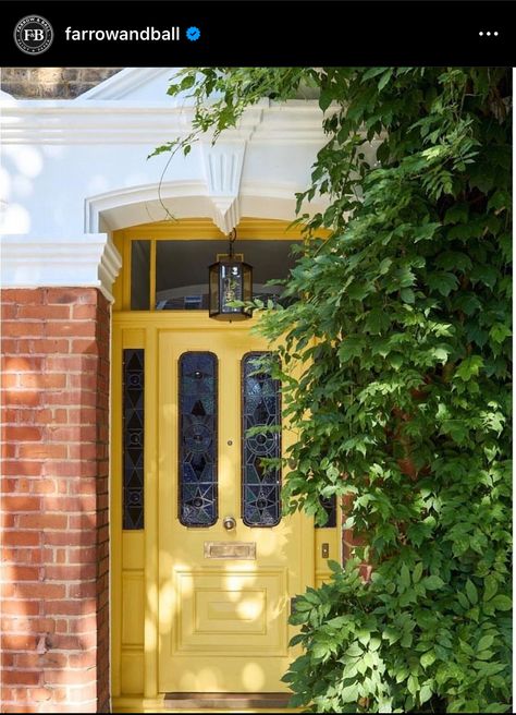 Babouche Farrow And Ball, Dark Green Exterior House Colors, Yellow Front Door, Bright Front Doors, Green Exterior House Colors, Yellow Front Doors, Front Door Styles, Yellow Doors, Studio Green