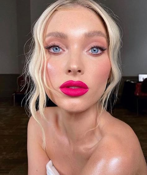 Winter Make-up, Fall Makeup Trend, National Lipstick Day, Mekap Mata, Holiday Makeup Looks, Celebrity Makeup Looks, Eyeshadow For Blue Eyes, Summer Makeup Looks, Smink Inspiration