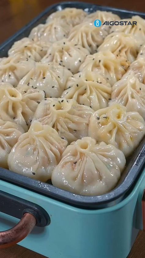 Pin on Breakfast recipe Momos Recipe, Vegetarian Fast Food, Tastemade Recipes, Vegetarian Snacks Recipes, Delicacy Food, Indian Snack Recipes, Fair Food Recipes, Food Recepie, Food Videos Desserts