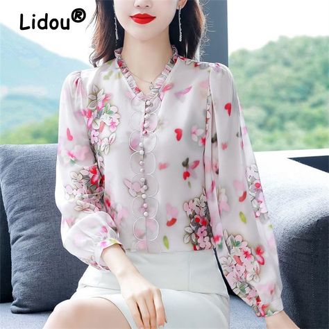 Western Style Shirt, Women Floral Blouse, Myanmar Dress Design, Blouse Models, Shirts Women Fashion, Elegant Chic, Fashion Korean, Chiffon Shirt, Fashion Sewing