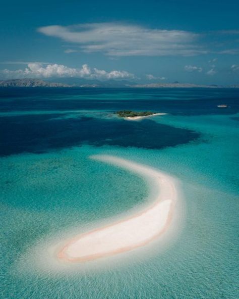 Labuan Bajo, Bali Guide, Komodo National Park, Komodo Island, Travel Vibes, Sailing Trips, Labuan, Bigger Boat, Komodo