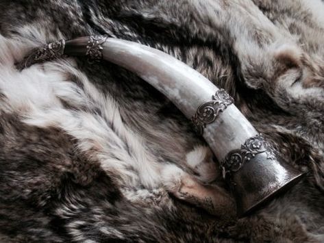 Ziu's battle horn | The North Realm Echo Kom Azgeda Aesthetic, Heathen Aesthetic, Wildling Aesthetic, Fenrir Aesthetic, Viking Aesthetic Male, Troll Aesthetic, Feral Aesthetic, Earth Aesthetic, Viking Aesthetic