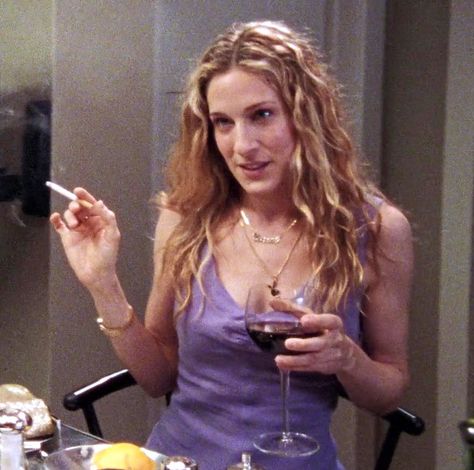 hannah on Twitter: "https://t.co/ZI4Wyj75co" / Twitter Wonder Auggie, Carrie Bradshaw Outfits, Samantha Jones, Nyc Aesthetic, The Mundane, City Outfits, Sarah Jessica Parker, Carrie Bradshaw, Lungs