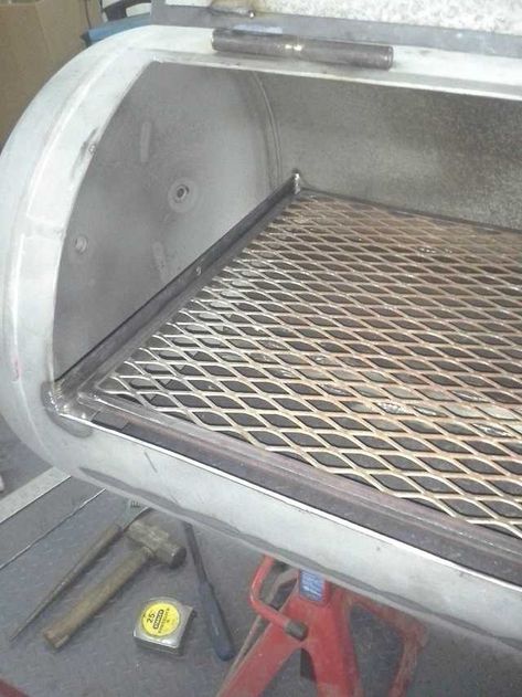 Reverse flow smoker build update - Imgur Reverse Flow Smoker, Build A Smoker, Smoker Build, Custom Bbq Smokers, Smoker Designs, Bbq Smoker Trailer, Smoker Ideas, Bbq Pit Smoker, Barrel Bbq