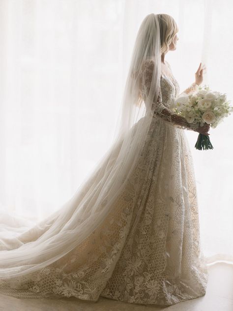 How To Choose The Right Veil For Your Dress | 7 Expert Tips Cathedral Veil With Hair Down, Embellished Veil, Net Veil, Wedding Dress Veil, George Ezra, Regal Elegance, Tulle Veils, Metal Comb, Wedding Dress With Veil