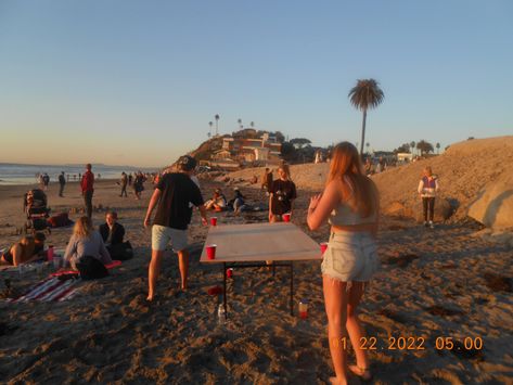 Beach University Aesthetic, Life In California Aesthetic, Summer In Your 20s, Ucla College Aesthetic, California School Aesthetic, College Beach Aesthetic, Summer Before College Aesthetic, Summer College Aesthetic, California Friends Aesthetic