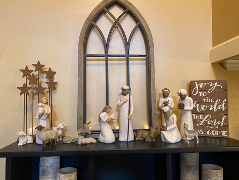 Small Nativity Scene Display, Nativity Set Display Ideas Indoor, Nativity Set Entryway, Nativity Decorating Ideas, Nativity Scene Display On Buffet, Willow Tree Nativity Displays On Round Table, Nativity Scene On Side Table, Best Place To Display Nativity Set In Livingroom, Nativity Set Display Ideas