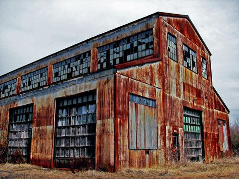 Old Warehouse Exterior, Warehouses Exterior, Warehouse Exterior, Street Alley, Warehouse Architecture, Factory Exterior, Brick Warehouse, Warehouse Windows, Meat Restaurant