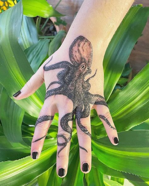 Octopus Tattoo Hand Design, Tentacle Sleeve Tattoo, Octopus Arm Sleeve, Squid Hand Tattoo, Octopus Tattoo Wrapped Around Arm, Hand Octopus Tattoo, Ocean Theme Hand Tattoo, Octopus Tattoo On Hand, Octopus Hand Tattoos For Women