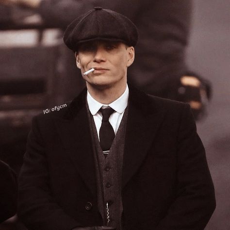 Thomas Shelby Whatsapp Dp, Real Sigma, Mobile Cartoon, Peaky Blinders Poster, Profile Dark, Peaky Blinders Characters, Peaky Blinders Wallpaper, Fb Profile Photo, Funny Face Photo