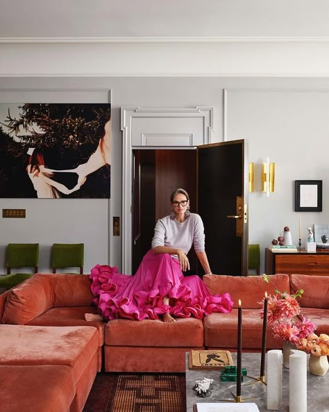 Jenna Lyons, Soho House, Room Setup, Elle Decor, Beautiful Interiors, Apartment Living, Full Skirt, Soho, House Colors