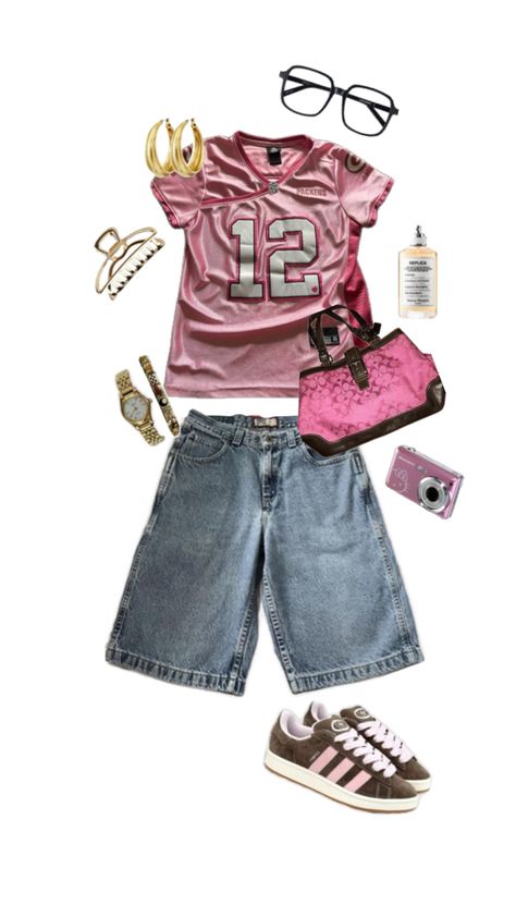 #streetwear #digitalcamera #jorts #jersey #jerseyfits #fitinspo #outfits #fits 2000s Jersey Outfit, Women Jersey Outfit, Jersey Top Outfit, Jerseys Outfit, Jorts Streetwear, Jersey Outfits, Jorts Outfit, Jersey Outfit, Vintage Jerseys