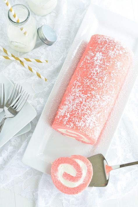 Pink Velvet Swiss Roll | Garnish & Glaze Dessert Saint Valentin, Swiss Roll Cakes, Swiss Roll Cake, Cake Roll Recipes, Pink Chocolate, Swiss Roll, Roll Cake, Köstliche Desserts, Cake Roll