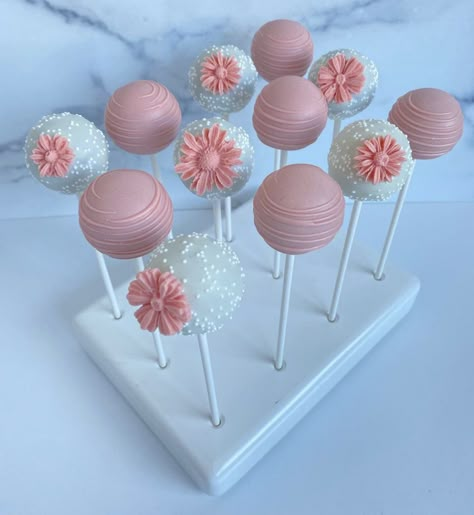 Cake Pops Small Business, Blush Cake Pops, Birthday Cake Pops For Women, Flower Theme Cake Pops, Groovy Cake Pop Ideas, Cake Pop Inspiration, Cake Pops Flowers, Girly Cake Pops, Baby In Bloom Treats