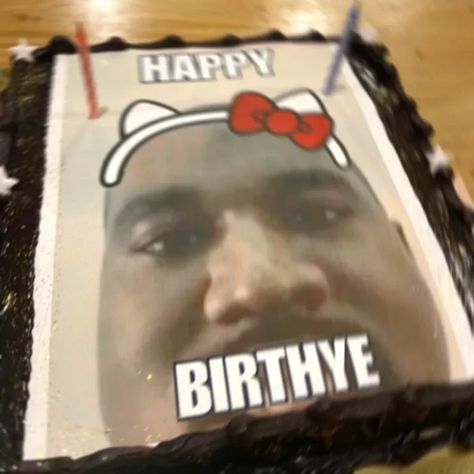 kanye West birthday cake -  #birthday #cake #kanye #West Kanye Party Theme, Birthday Memes Cute, Kanye West Birthday Party, No Money Birthday Ideas, Funny Birthday Edits, Birthday Cake Meme Funny, Kanye West Themed Party, Kanye West Birthday Party Theme, Funny Sweet 16 Cakes