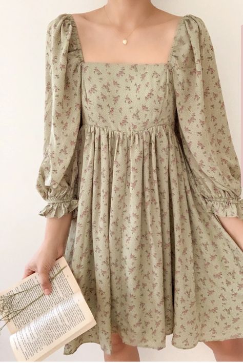 Mode Style Anglais, Breath Of Youth, Mini Floral Dress, Hand Dress, Simple Frocks, Take My Hand, Diy Vetement, Puff Sleeve Dress, Stylish Dresses For Girls