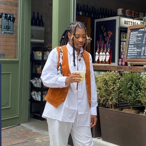 Black girl wearing oversized white button down shirt and suede vest standing outside of little shop. With cocktail in hand Suede Vest Outfit, Toronto Street Style, Leather Vest Outfit, Vest Street Style, 90s Witch, Closet Outfits, Toronto Street, Flamboyant Natural, Vest Outfit