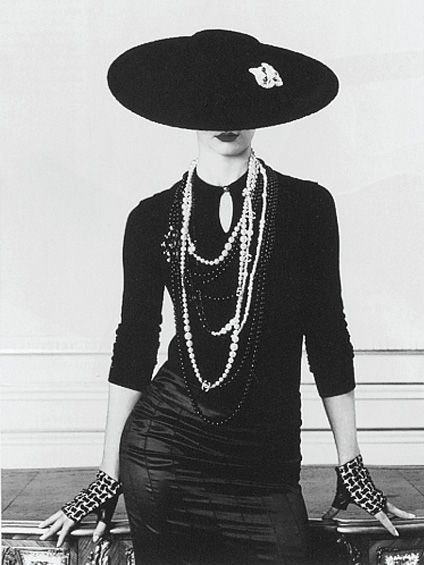 Chanel Inspired Outfit, Chanel Aesthetic, 1900 Fashion, Coco Chanel Fashion, Chanel Hat, Mode Chanel, Chanel Dress, Chanel Inspired, Retro Mode