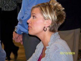 Kate Plus 8 Hair, Hairstyle Front And Back, Kate Gosselin Hair, Shirt Hair Cuts, Kate Plus 8, Kate Gosselin, Celebrity Hair, Shirt Hair, Good Hair Day