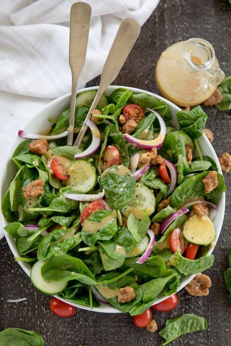 Spinach Salad Dressing Recipe, Marinated Zucchini, Spinach Salad Dressing, Simple Spinach Salad, Fresh Corn Salad, Salads Ideas, Thanksgiving Dinners, Cookout Side Dishes, Salad Aesthetic