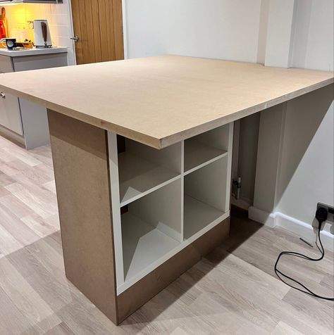 I didn’t want to spend thousands on a kitchen unit… so I built my own with an IKEA table – it looks great Ikea Island Hack, Kitchen Island Hack, Small Apartment Inspiration, Ikea Island, Ikea Kallax Unit, Ikea Hack Kitchen, Diy Kitchen Table, Ikea Kitchen Island, Kitchen Unit