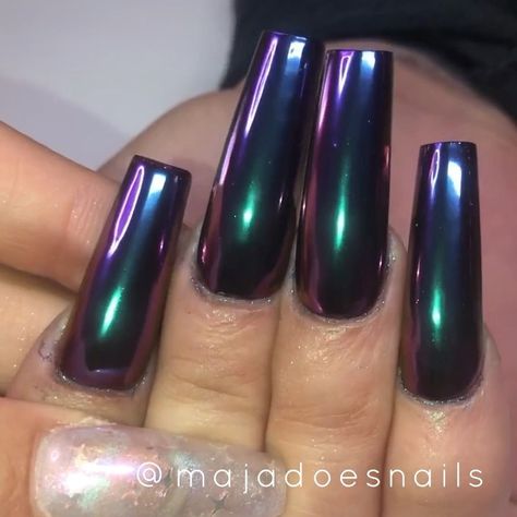 Nails With Spikes, Oil Spill Nails, Oil Slick Nails, Pastel Glitter Nails, Trendy Manicure, Nail Videos, Nail Pics, Nail Tip Designs, Solid Color Nails