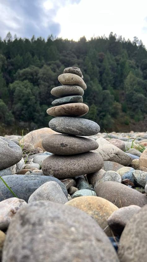 Stacking Rocks Art, Rock Towers Stacked Stones, Rock Stacking, Stacked Rocks, Balanced Rock, Stone Photography, Spiritual Meditation, Stacked Stone, Writing Ideas