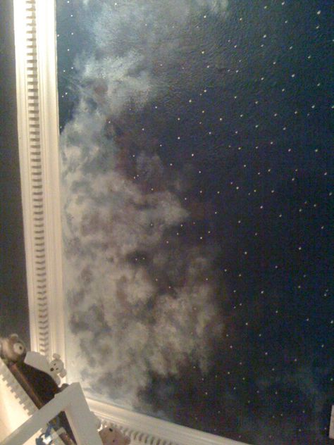 Diy Cloud Ceiling Paint, Black Ceiling Nursery, Starry Sky Ceiling Mural, Night Sky Celling, Dark Ceiling Nursery, Nursery Ceiling Mural, Star Mural Ceiling, Ceiling Painted Like Sky, Ceiling Paint Ideas Murals