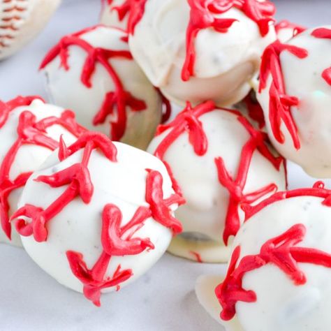 Baseball Oreo Truffles - That Baseball Mom Oreo Ball Recipe, Baseball Desserts, Oreo Ball, Oreo Balls Recipe, Cream Cheese Oreo, Oreo Truffles Recipe, Cookies From Scratch, Truffles Recipe, Football Snacks