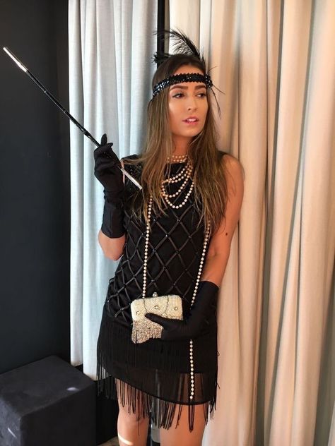 1920 Party, Gatsby Party Outfit, Gatsby Outfit, Look Gatsby, Gatsby Party Dress, 1920s Costume, Great Gatsby Themed Party, Gatsby Themed Party, Halloween Coustumes