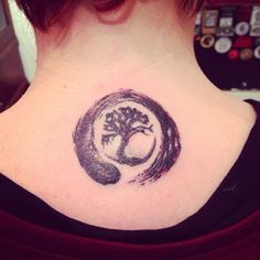 tree of life + enso Jewerly Tattoo, Second Tattoo, Dna Tattoo, Ouroboros Tattoo, Tree Of Life Tattoo, Matching Tattoo, Tattoo Life, Viking Tattoos, Snake Tattoo