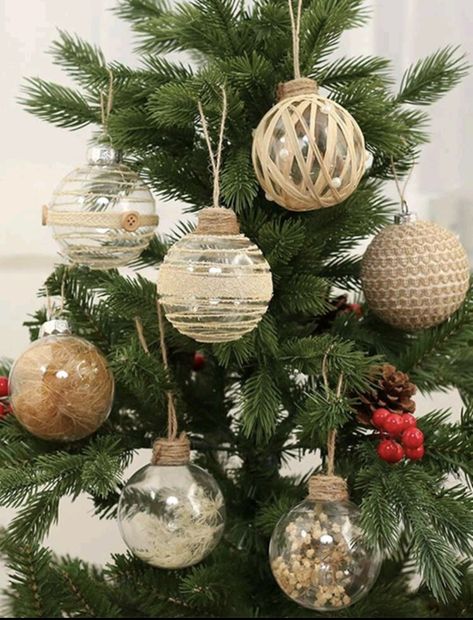 Diy Natal, Colorful Christmas Decorations, Dollar Store Christmas Crafts, October Crafts, Dollar Store Christmas, Christmas Float Ideas, Contemporary Christmas, Simple Christmas Tree, Boho Christmas