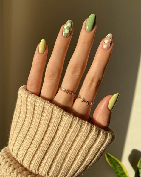 Mix Match Nails, Lemon Nails, Cute Spring Nails, Cute Summer Nails, Bright Nails, Pastel Nails, Nail Designs Spring, Nail Arts, Green Nails