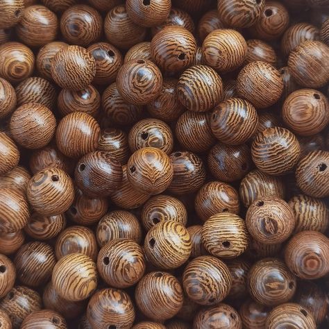 Amazon.com: INSPIRELLE 800pcs 8mm Dark Brown Wooden Beads Undyed Natural Stripe Round Wood Loose Craft Beads for Bracelets and Jewelry Making Beads For Bracelets, Diy Armband, Craft Beads, Wood Bead Bracelet, Bracelets Diy, Large Hole Beads, African Beads, Craft Accessories, Beaded Accessories